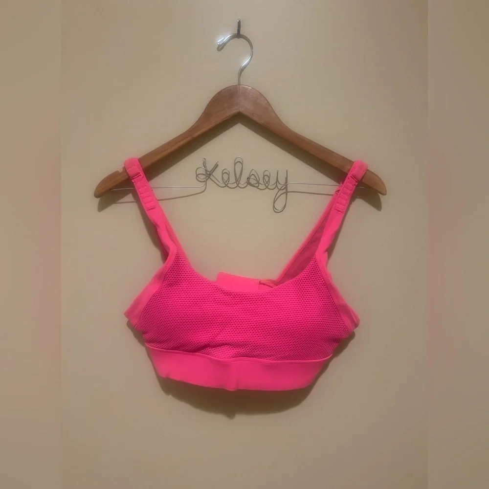 Lorna Jane Pink Sports Bra Metal Clasp Size Large